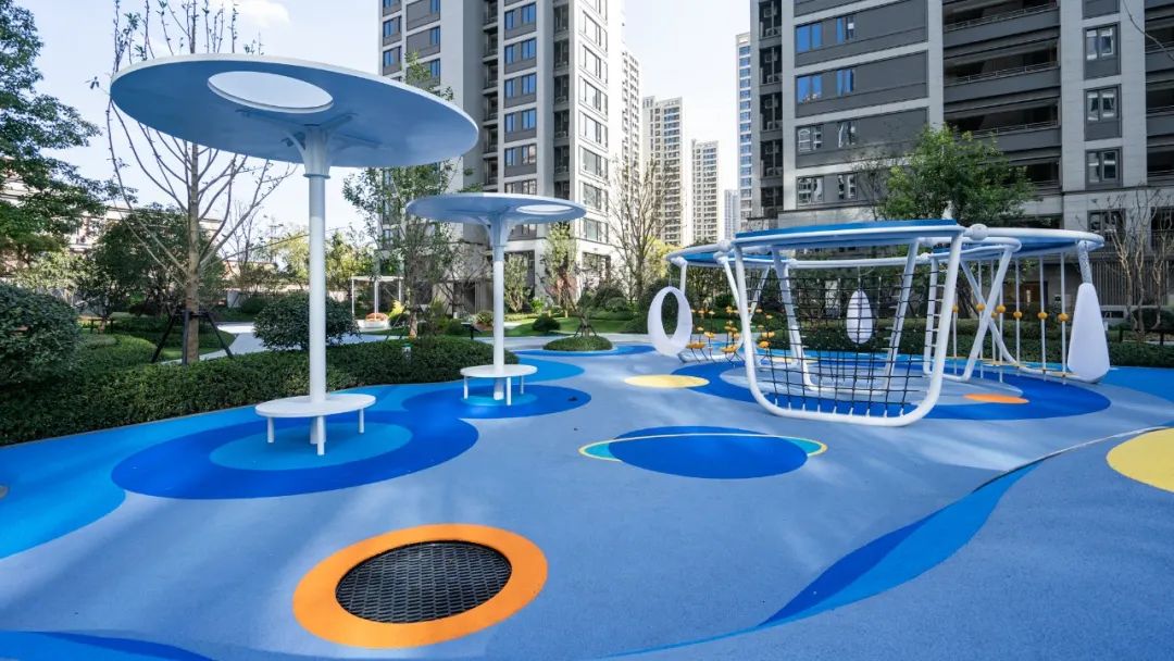 秋千組合游樂設施.jpg 秋千組合游樂設施.jpg