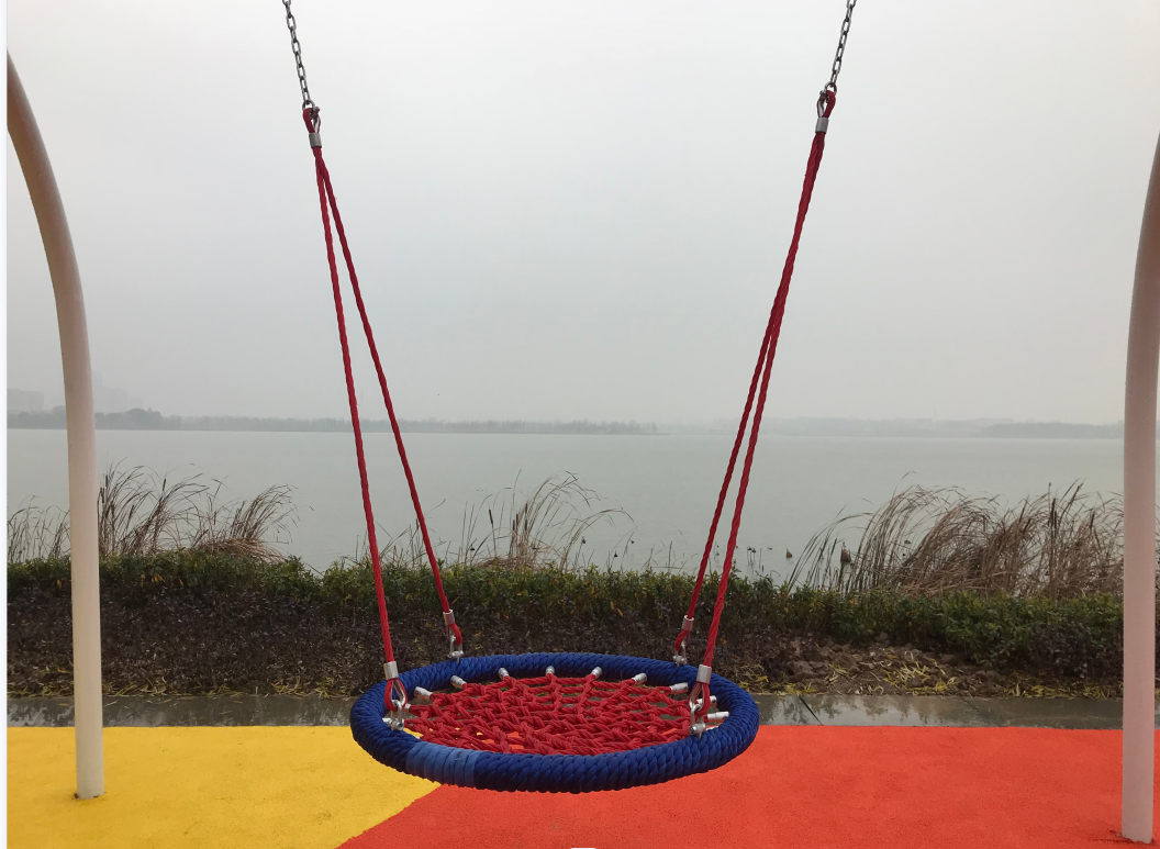 兒童秋千.png 兒童秋千.png