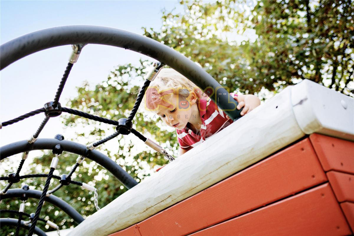 火車造型游樂設(shè)備2.jpg 火車造型游樂設(shè)備2.jpg