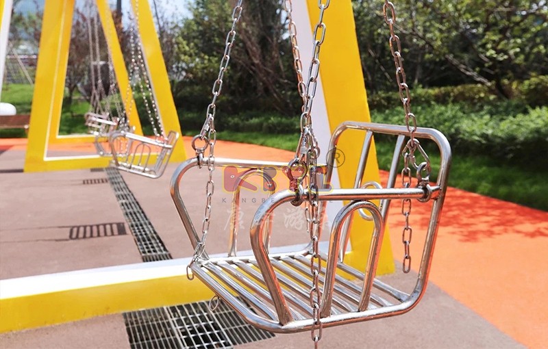 秋千05.jpg 秋千05.jpg